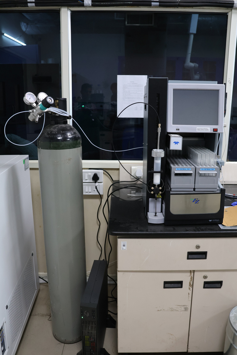 research_facilitie/Automated_High_End_Flash_Chromatography_System_with_ELSD_detector_.jpeg