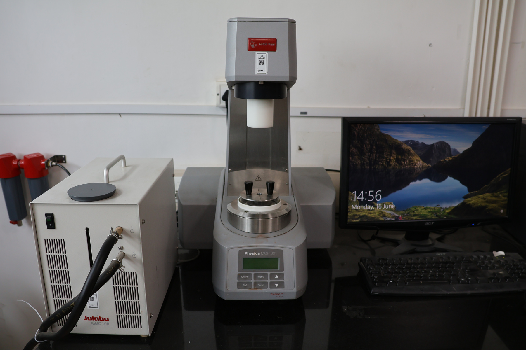 research_facilitie/Physica_MCR_301_Anton_Paar_Modular_Compact_Rheometer.jpeg